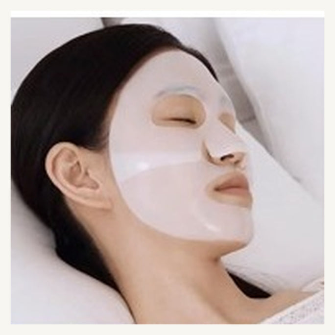 Hydrating Pore-Refining Sheet Mask clean lifestyle application image
